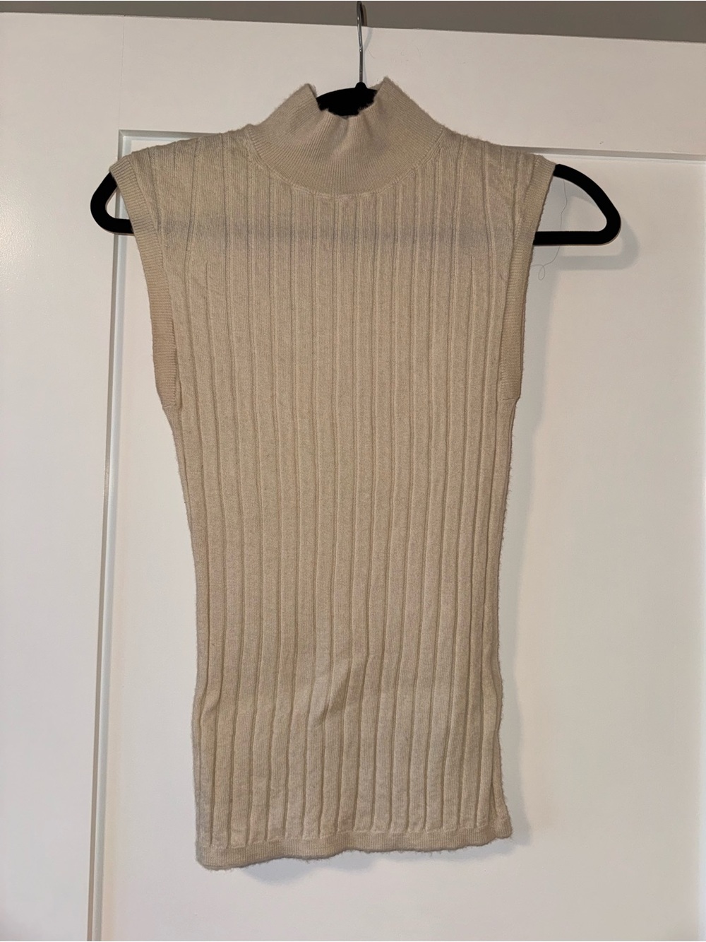 Banana Republic Cream Ribbed Sleeveless Mock Neck Tank